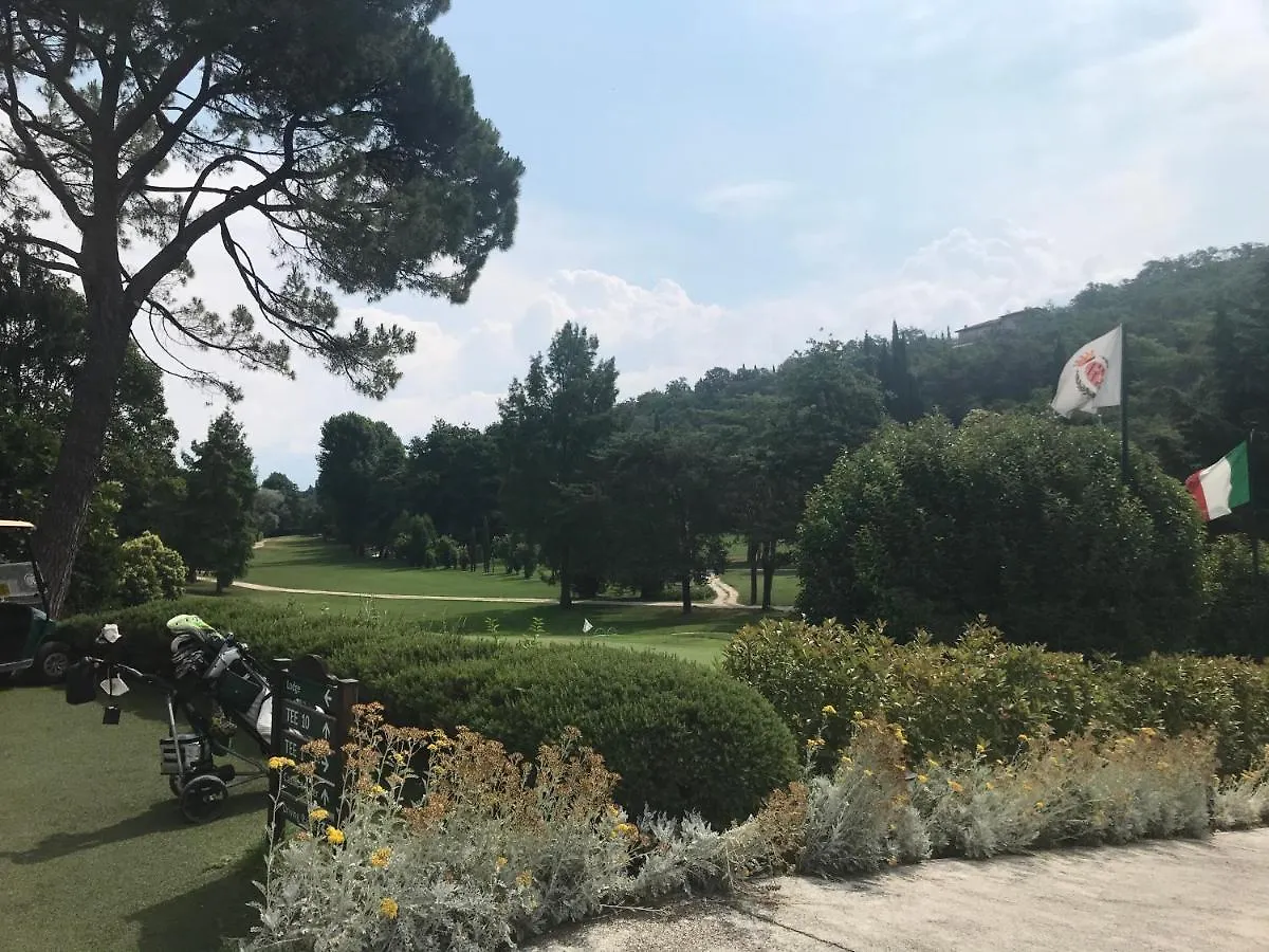 Apartmán Panorama Lake View, Pool & Garden, 2 Bathrooms, Kingsize & Single-Beds, Fast Internet Toscolano Maderno