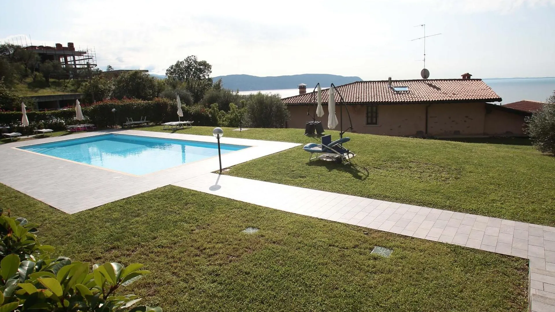 Panorama Lake View, Pool & Garden, 2 Bathrooms, Kingsize & Single-Beds, Fast Internet Toscolano Maderno Italy
